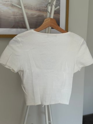 Camiseta crop Zara canalé fruncido blanca talla M