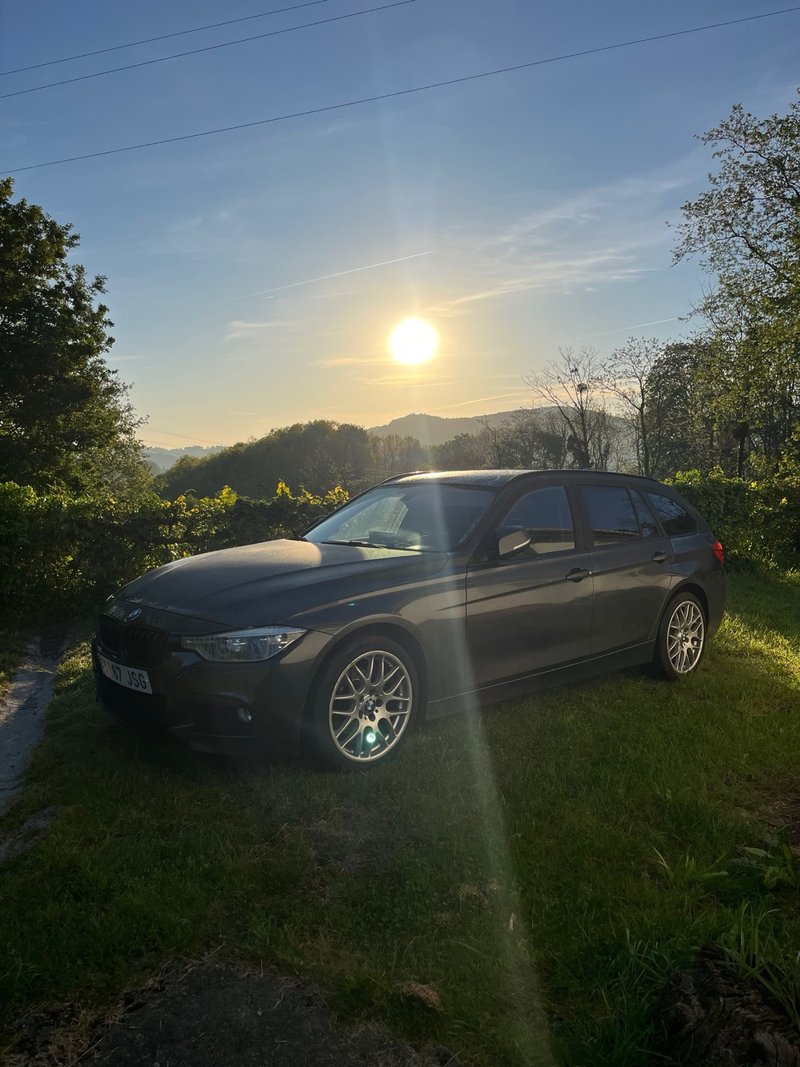 BMW f31 touring 318d 2016 - foto 1
