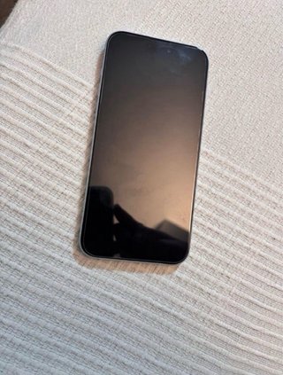 iPhone 15 Plus Celeste