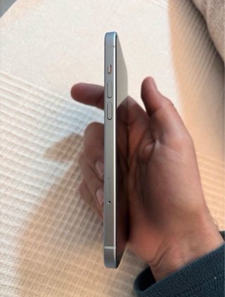 iPhone 15 Plus Celeste