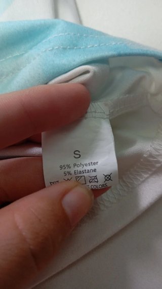 Top blanco Shein flor azul talla S