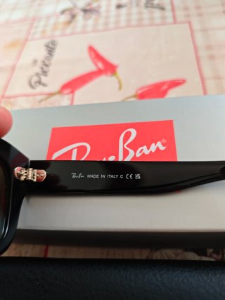 Occhiali da sole Ray-Ban State Street neri