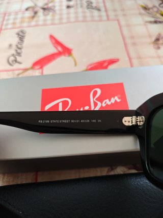 Occhiali da sole Ray-Ban State Street neri