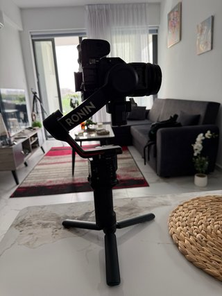 Gimbal DJI RS3 Ronin con Accesorios -Fotos -