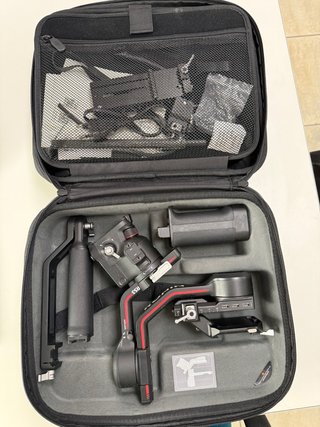 Gimbal DJI RS3 Ronin con Accesorios -Fotos -