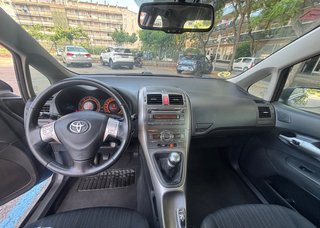 Toyota Auris 2.0 D-4D Active