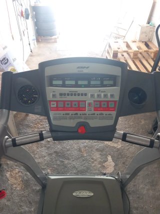 Cinta de Correr Eléctrica BH Pioneer Pro
