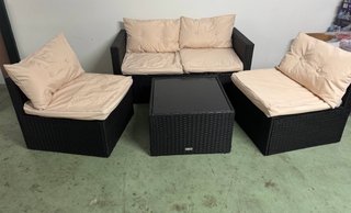 Conjunto Sofá 2 Plazas, 2 Sillones y Mesa Ratán