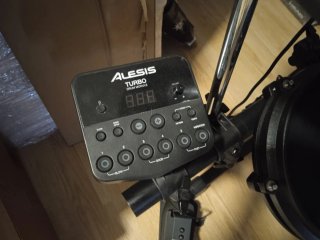 Batería Electrónica Alesis Turbo Mesh Kit
