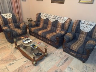 Salón completo: sofás, mesa y mueble