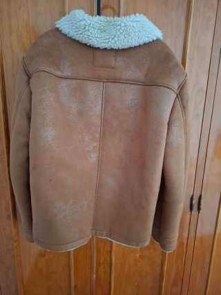 Chaqueta Zara efecto piel forrada