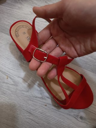 Sandalias tacón rojo talla 39