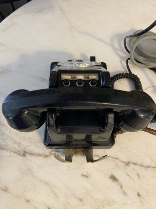 Teléfono antiguo militar de baquelita años 60
