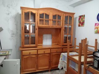 Mueble de cocina madera y cristal
