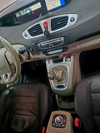 Renault Grand Scenic 2010