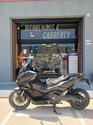 Honda Forza 750 Negra Automática