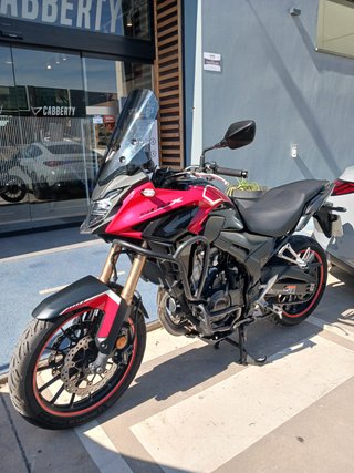 Honda CB500X Adventure Roja y Negra