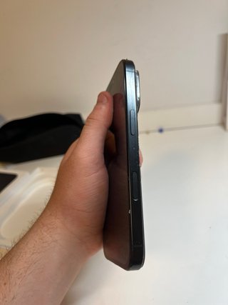iPhone 16 Pro 128GB Negro