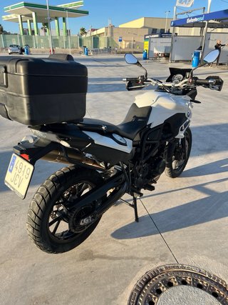 BMW F700GS Blanca Adventure