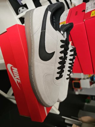 Nike Field General