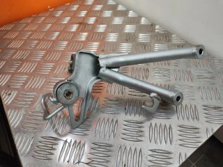 (000476)Reposapiés Suzuki Bandit 650