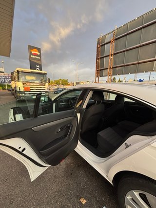 Volkswagen Passat CC 2011