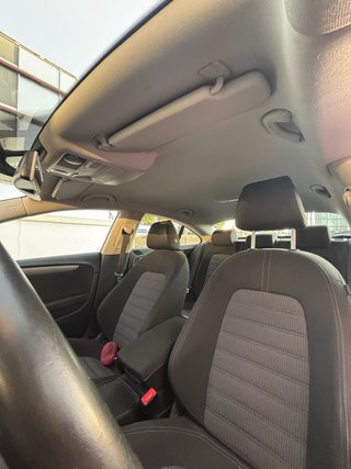 Volkswagen Passat CC 2011