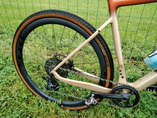 Megamo West Gravel