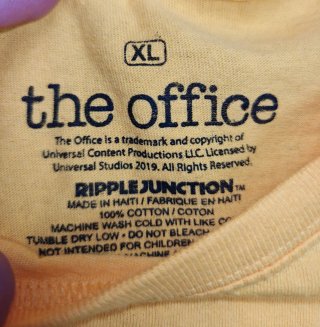 Camiseta The Office Schrute Farms Amarillo