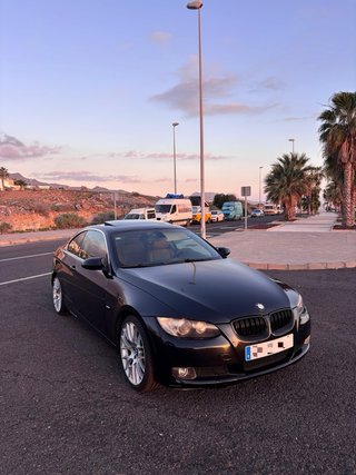BMW E92 325i