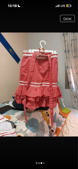 Vestido Gitana Blanco con Detalles Rojos