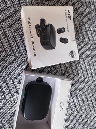 Micrófono Inalámbrico QY88 Lavalier