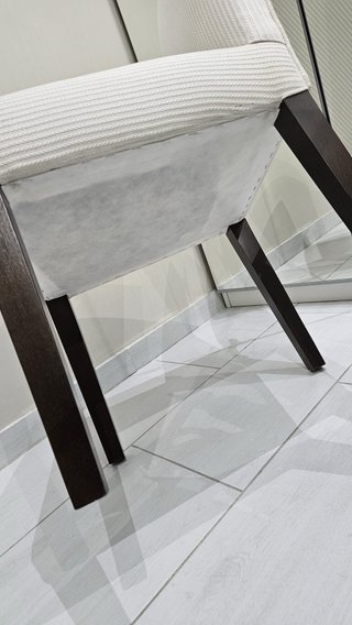 Silla de comedor blanca de tela