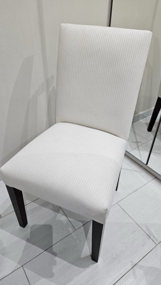 Silla de comedor blanca de tela