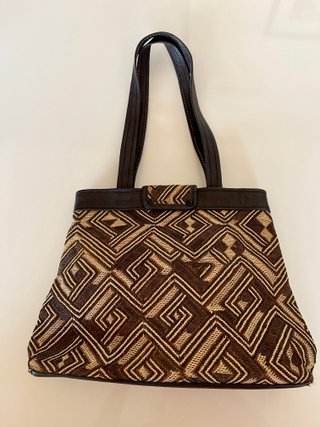 Bolso piel y rafia africana. Nuevo.