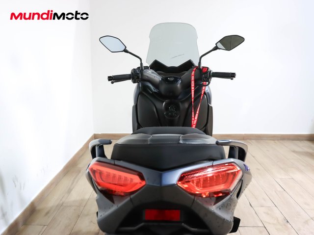 YAMAHA X-MAX 125