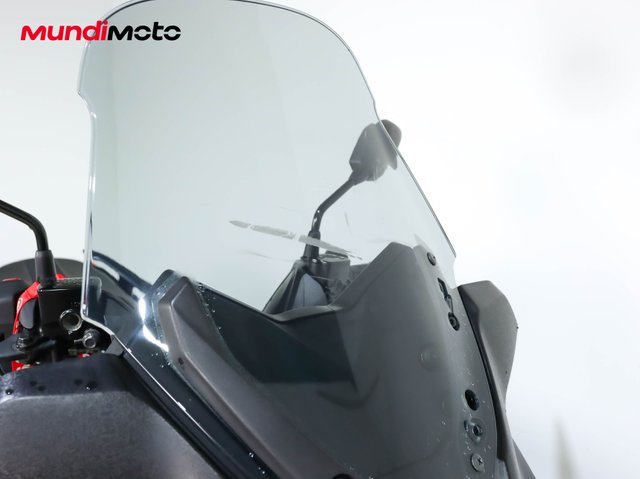 YAMAHA X-MAX 125