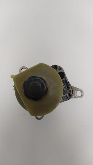 267978 bomba servodirección 4m513k514ad ford focus