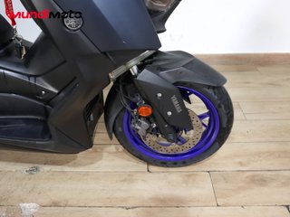 YAMAHA X-MAX 125