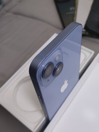 iPhone 14 256GB + AirPods Pro 3