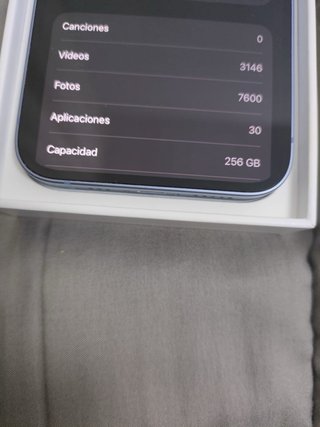 iPhone 14 256GB + AirPods Pro 3