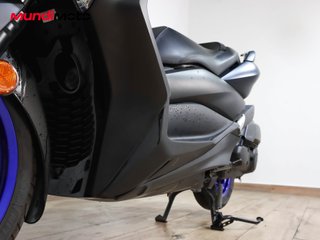 YAMAHA X-MAX 125