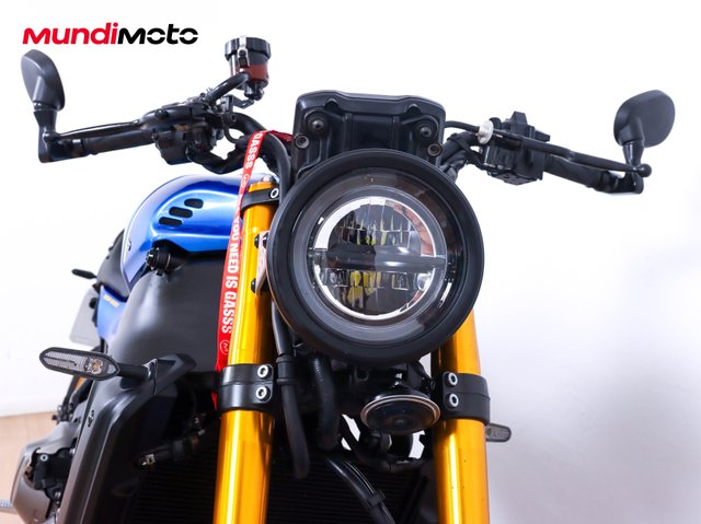 YAMAHA XSR 900