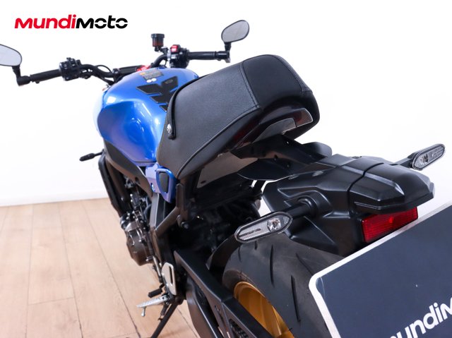 YAMAHA XSR 900