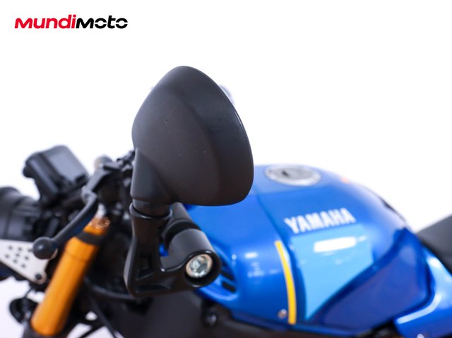 YAMAHA XSR 900