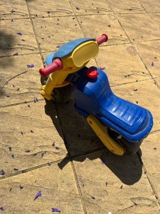 Moto de juguete para niños