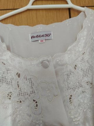 Conjunto Camisón y Bata Bordados
