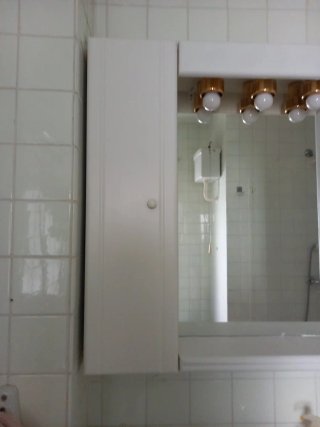 Mueble de baño con espejo y luces led