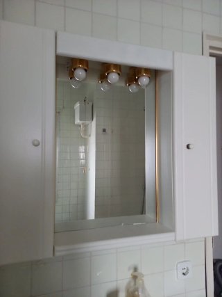 Mueble de baño con espejo y luces led