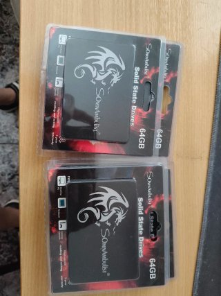 5 discos duros SSD 64GB